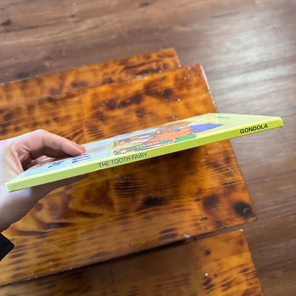 Vintage 1992 First Story Book The Tooth Fairy Hardcover Book - Picture 8 of 8